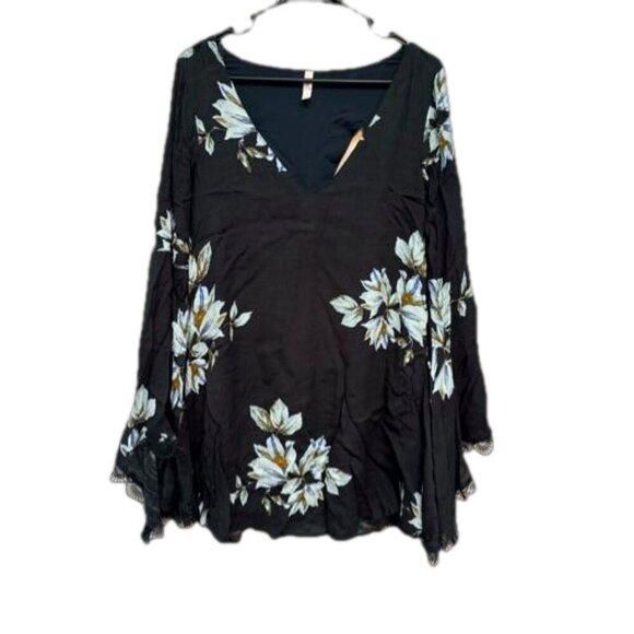 Free People Floral Top With Bell Sleeves Size Small - Picture 1 of 6